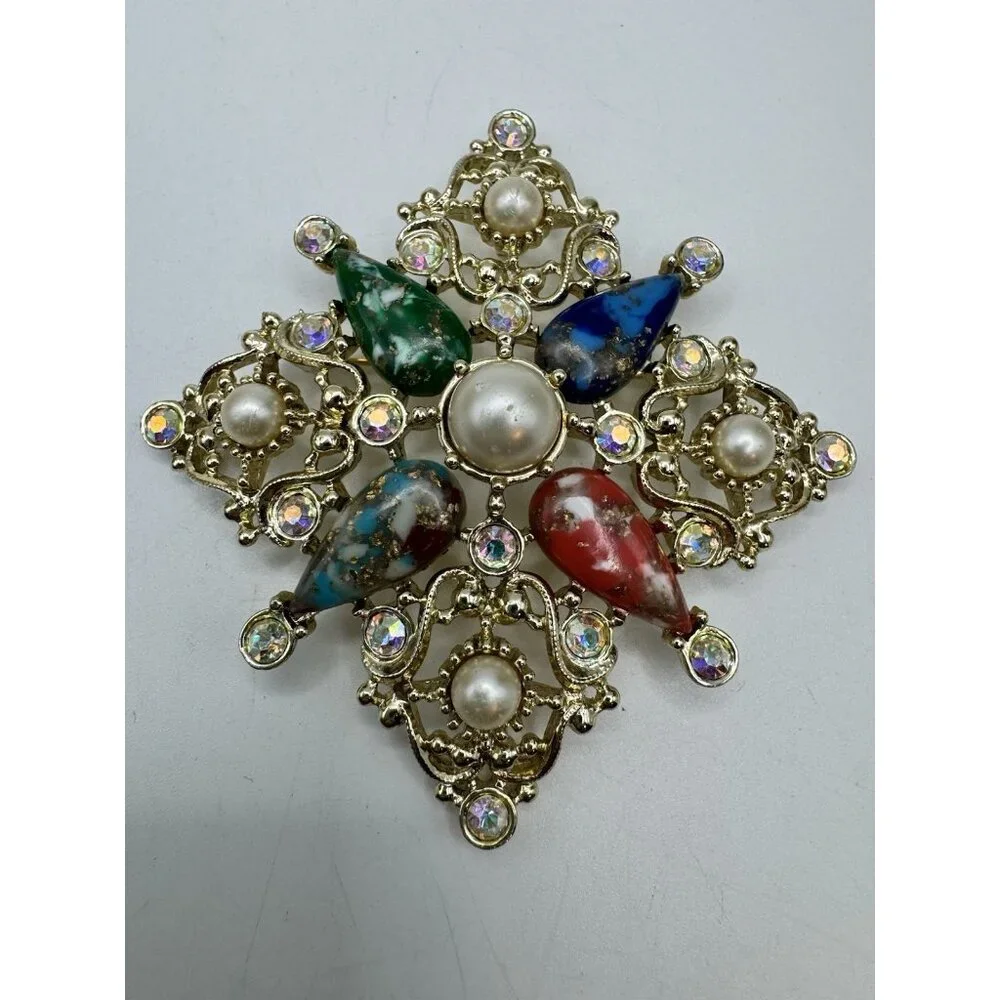 Vintage Sarah Coventry "Galaxy" Brooch Maltese Cross Confetti Lucite From 60s - Picture 9 of 9